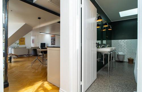 København V Apartamento | Central Penthouse with Panoramic Private Terrace