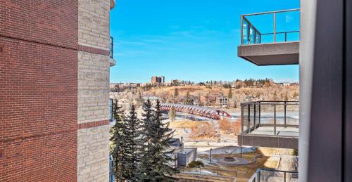 Eau Claire Apartamento | Central River Luxe Gym