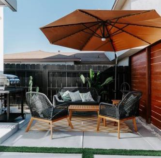 La Mesa Casa | Central SD, Luxury Home and Casita, Pool, BBQ, Sleeps10