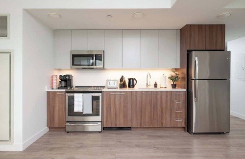 Central Square Apartamento | Central Space 2 BR Condo to Balance Life, Work Play! 7 Sleeps