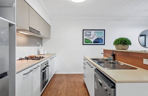 Woolloongabba Apartamento | Central & Spacious! 2Bed/2Bath/1Car ~ Gabba