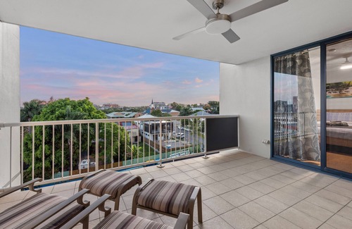 Woolloongabba Apartamento | Central & Spacious! 2Bed/2Bath/1Car ~ Gabba