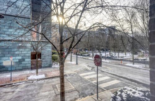 Central Square Apartamento | Central Square 1br w fitness walk to shopping BOS-992