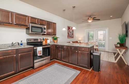 Starkville Condominio | Central Starkville Retreat | No Stairs | Walk Everywhere