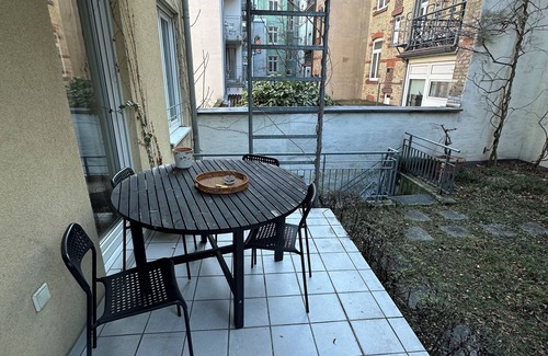 Bergheim Apartamento | Central stylish two room apartment