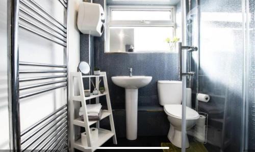Swindon Apartamento | Central Swindon Comfort - 2 bed apart, high speed wifi, parking