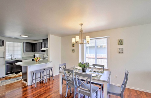 Hilltop Casa | ¡NUEVO! Central Tacoma Home 1. 5 Mi. De Tacoma Dome!