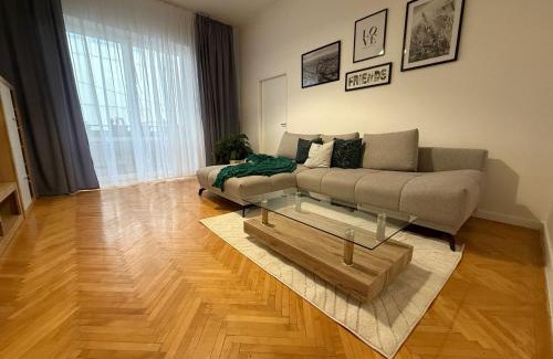 Nove Zamky Apartamento | Central Terrace Apartment