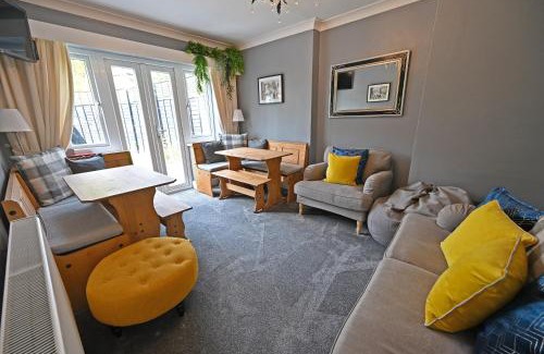 Stratford-upon-Avon Casa | Central Townhouse with FREE onsite EV parking