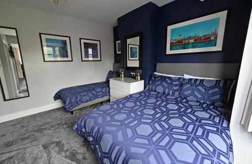 Stratford-upon-Avon Casa | Central Townhouse with FREE onsite EV parking