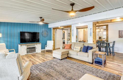Lake Ozark Casa | Central Waterfront Home with Dock in Lake Ozark!