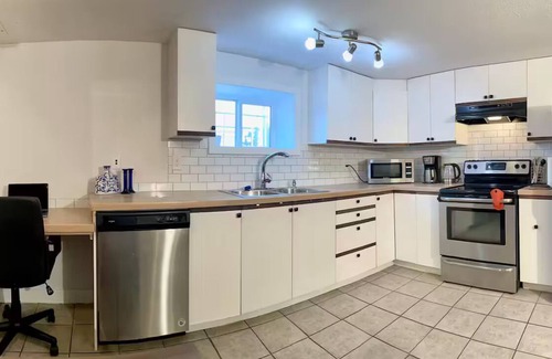 South Central Casa | Central with everything you need and more