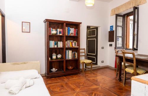 Sutri Casa | Centralissima Maison di San Francesco, unica e accogliente!