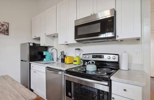 South 7th Ward Apartamento | Centrally located 1bed 1bath,walk to French Q, Bourbon St. & Jazz venues