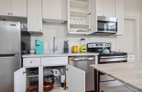 South 7th Ward Apartamento | Centrally located 1bed 1bath,walk to French Q, Bourbon St. & Jazz venues