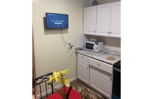 CUF Casa | Centrally Located 2 unit house