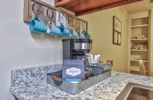 Tallahassee Casa | Centrally Located 2b/2b Tallahassee Retreat