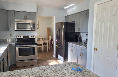 Norfolk Casa | Centrally Located 4 bedroom house