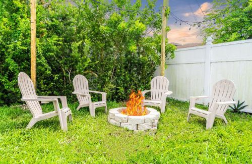 Miami Gardens Casa | Centrally Located 4BDR Pool Home in Miami