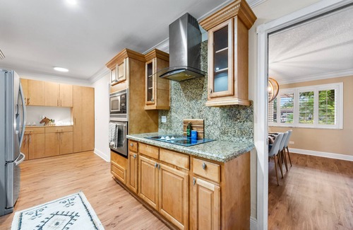 Hollywood Hills Casa | Centrally Located 4BD Oasis w/ Pool & Movie Patio