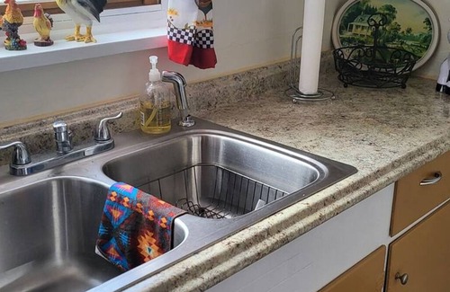 Alamosa Casa | Centrally located Alamosa house - License No. 1430