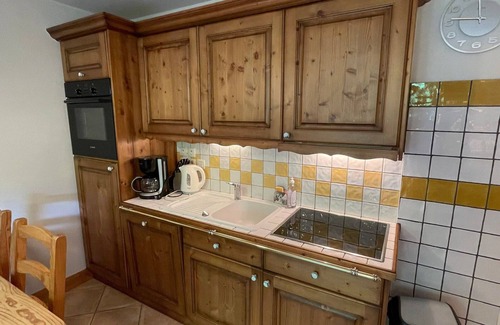 Samoens Apartamento | Apartamento de 3 habitaciones en el corazón de Samoëns, cerca de comercios y ski-bus