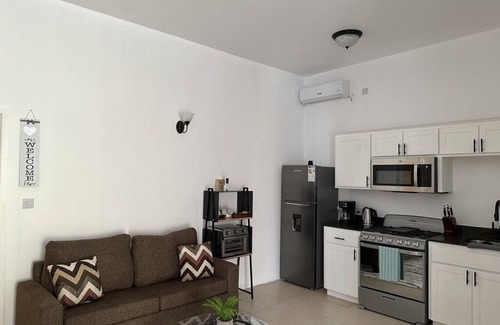 Giraudel Apartamento | Centrally located apartment in a quiet community with exceptional views!