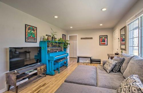 Delmar Parkway Casa | Centrally Located Aurora Home with Covered Patio