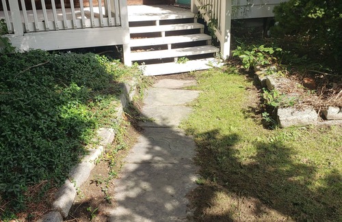 Bloomsburg Casa | Centrally located Bloomsburg home, within walking to bars and restaurants