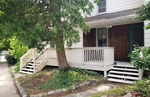 Bloomsburg Casa | Centrally located Bloomsburg home, within walking to bars and restaurants