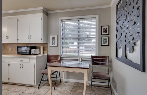 Claiborne Casa | Centrally located. Charming brick home. Quiet neighborhood.