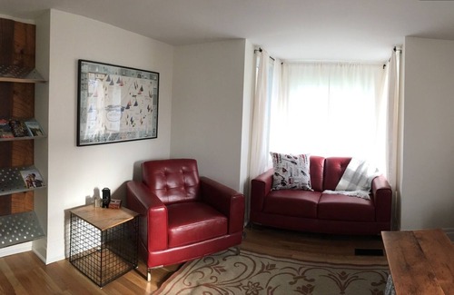 Wellington Cabaña | Centrally Located Cottage in Wellington