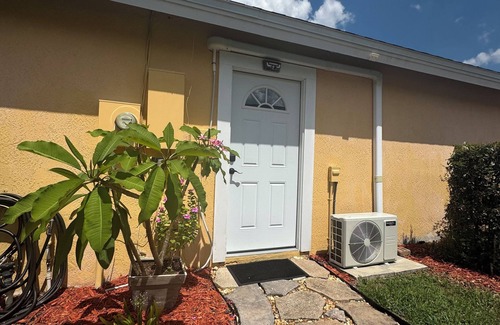 Ocoee Apartamento | Centrally Located Cozy studio with High WiFi speed and AC