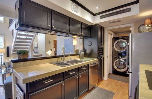 North Mountain Casa | ¡NUEVO! ¡10Mi al centro de North Phoenix Townhome!
