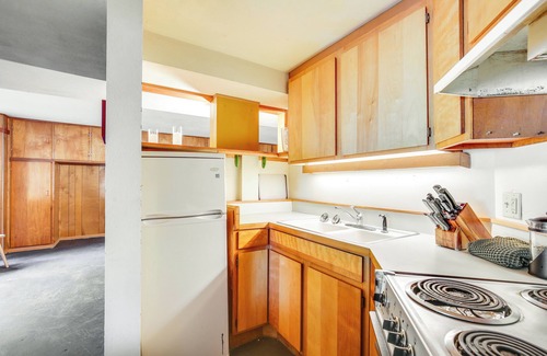 Amazon Apartamento | Centrally Located Eugene Apt < Half-Mi to UO!