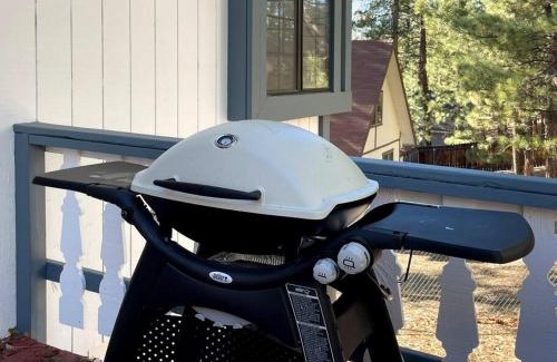 Big Bear Lake Chalet De Esquí | Centrally Located large 3 Bedrm/Available EV Charg