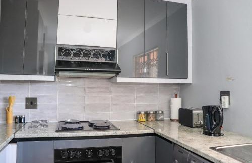 Maseru Apartamento | Centrally Located Luxurious Unit in CBD