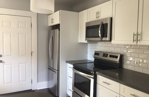 Southeastern Sacramento Casa | Centrally-located modern Sacramento bungalow