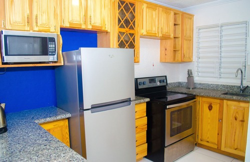 Constant Spring Apartamento | Centrally located Oakland Guest Apartment II