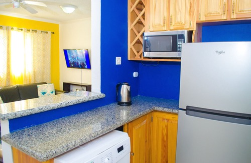 Constant Spring Apartamento | Centrally located Oakland Guest Apartment II