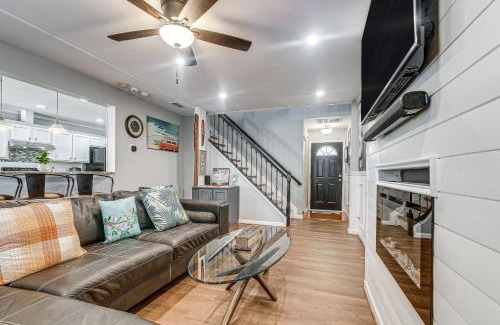 Southeast Raleigh Casa | Centrally Located Raleigh Townhome with Pool Access