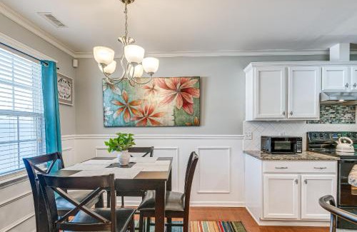 Southeast Raleigh Casa | Centrally Located Raleigh Townhome with Pool Access