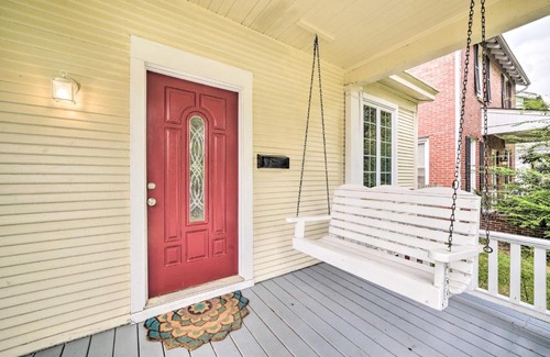 Richmond Casa | Centrally Located Richmond Home with Yard and Patio