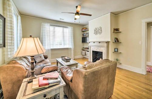 Richmond Casa | Centrally Located Richmond Home with Yard and Patio