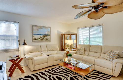 Saint Simons Island Casa | Centrally Located St Simons Island Getaway!