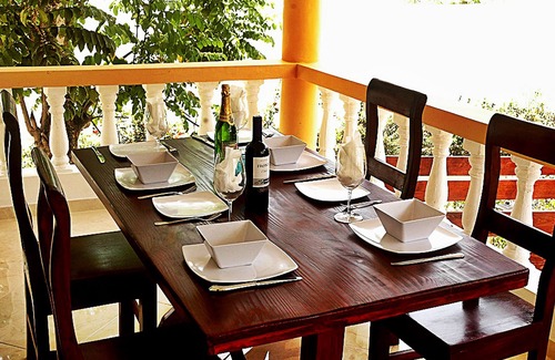 Cabarete Apartamento | Centrally-located studio with cable TV, pool, internet, gym, spa, grill&bar