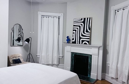 Fan District Apartamento | Centrally located to everything! 2 bedroom near VCU fan district