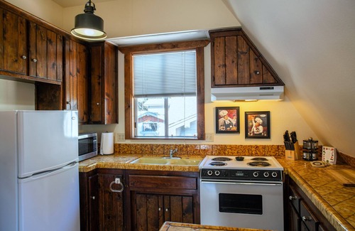 Atascadero Apartamento | Situado en el centro de Wine Country, junto con un corto trayecto en coche al océano.