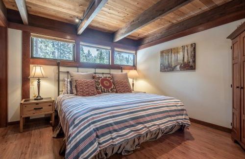 Tahoe Tavern Casa | Centrally Located Tahoe Taverns Condo, Close to Tahoe City & Skiing at Alpine and OV!