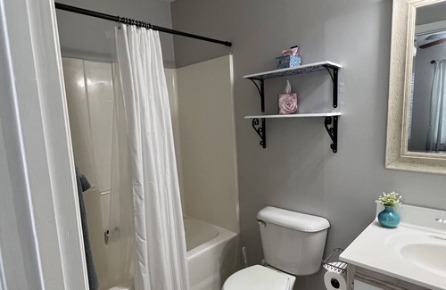Piney Green Casa | Centrally Located Townhome in Jacksonville, NC Near Camp Lejeune